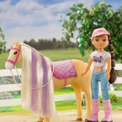 Nancy Munecas Y Peluches*, Un Dia Con Su Caballo